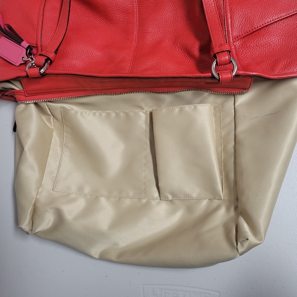 Coach Park Leather Carrie Large Tote Shoulder Bag. - Picture 11 of 16